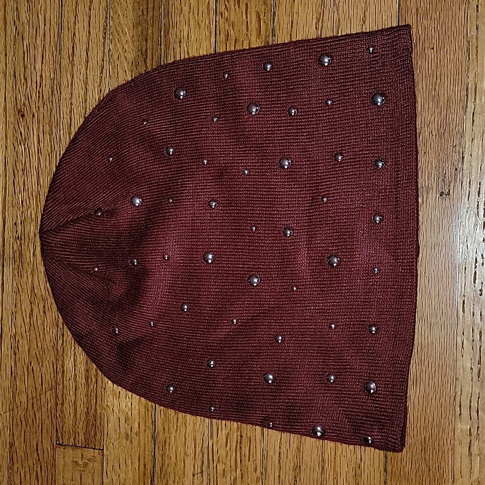 Maurice's hat